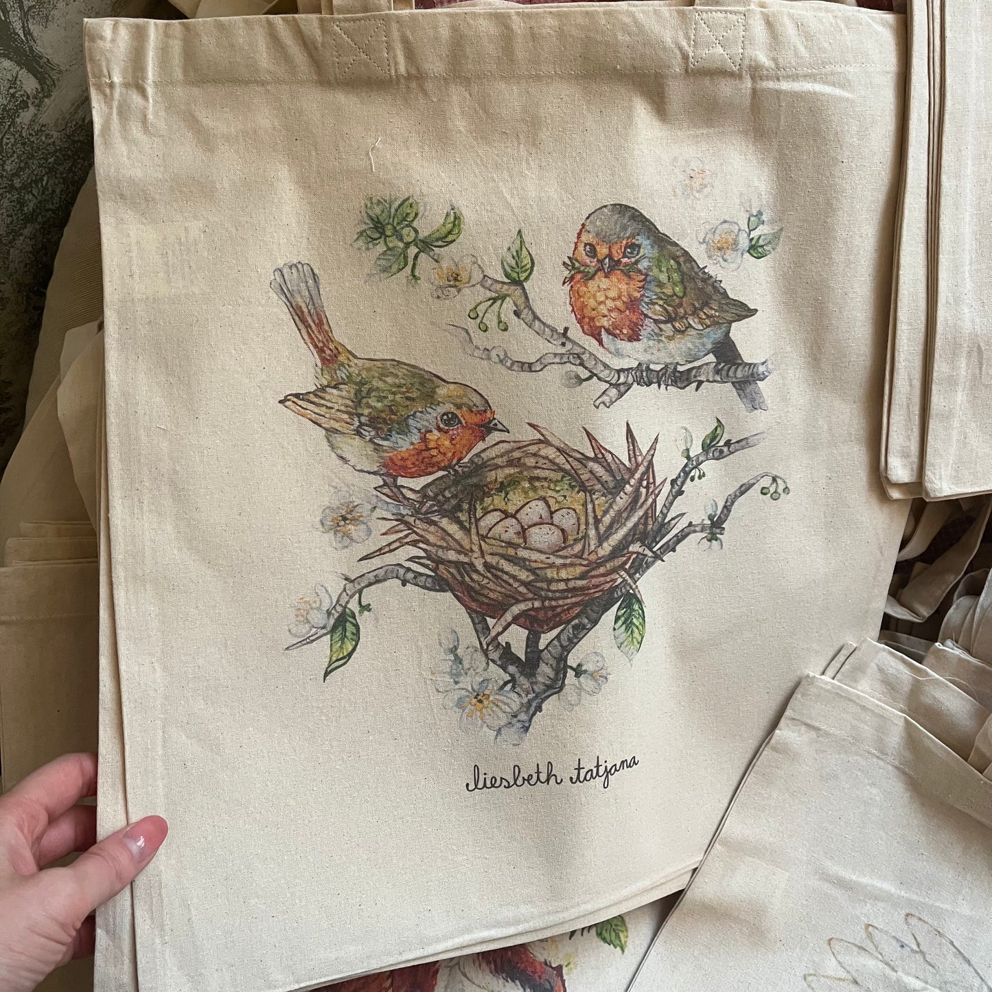 "European Robins " Tote bag