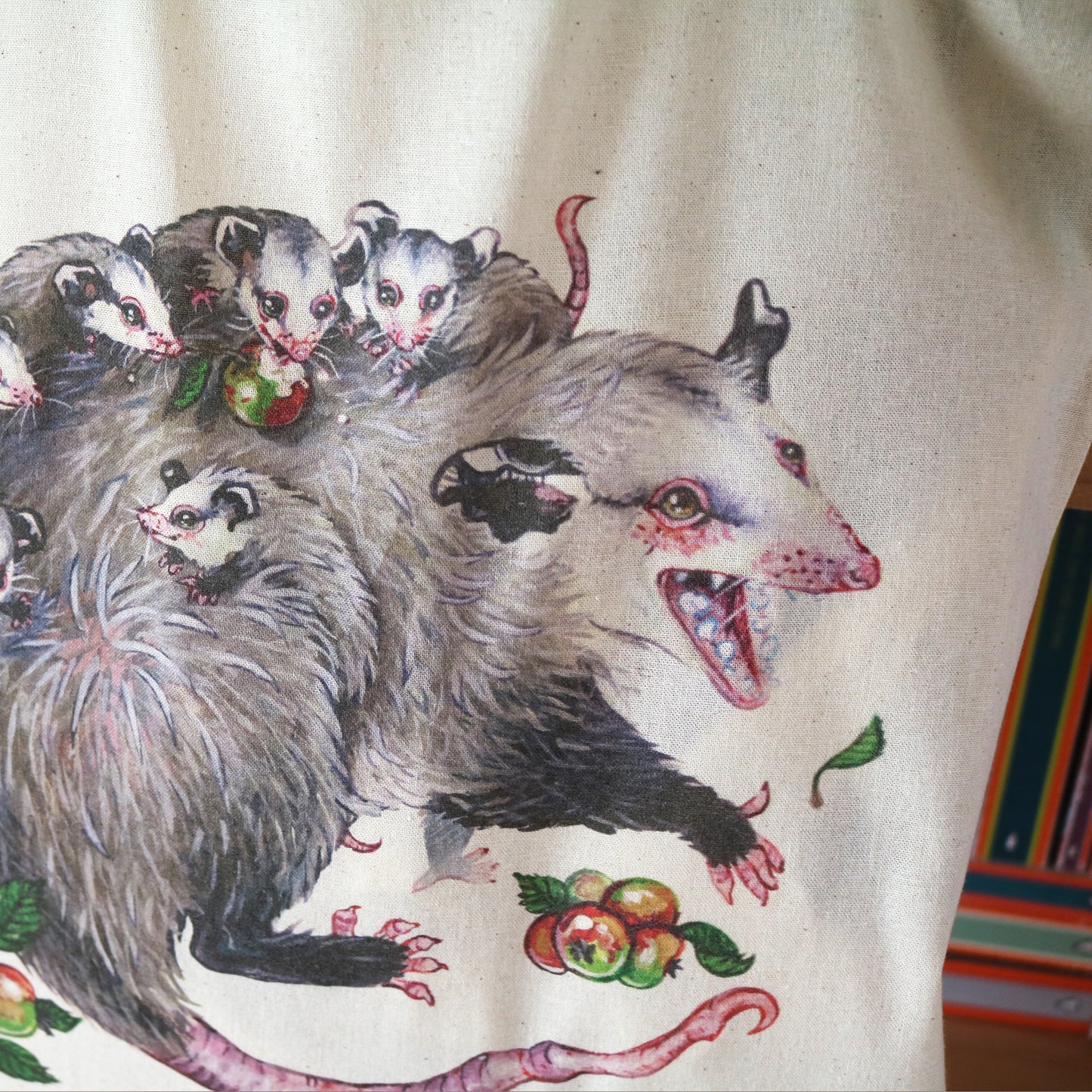 "Virginia Opossum" Tote bag